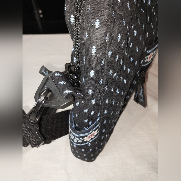 NWT Vera Bradley Retired Alpine Black Metro Laptop Messenger Travel Shoulder Bag - Picture 4 of 16